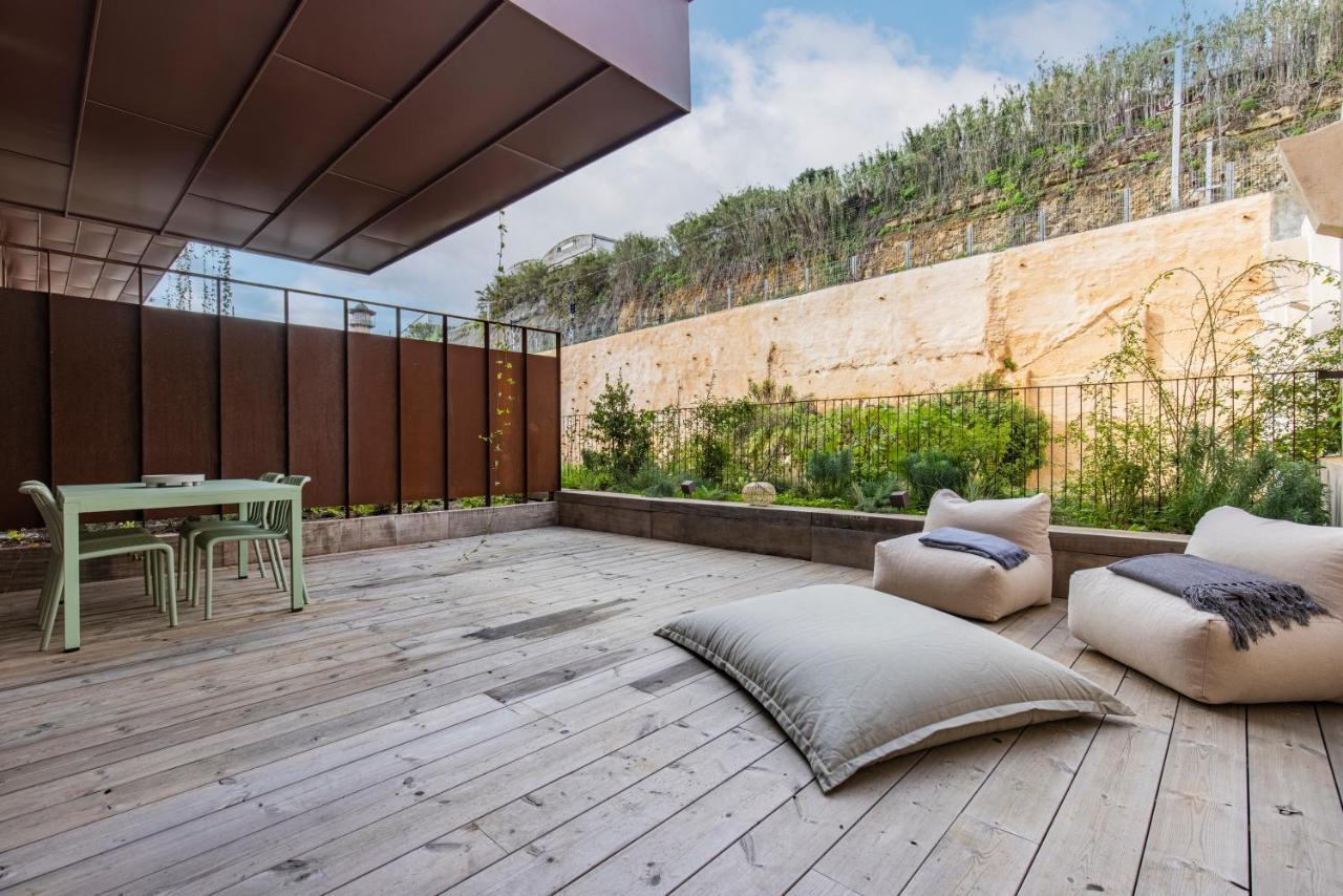 Deluxe 2Bdr Apartment W/ Patio By Lovelystay Lissabon Exterior foto