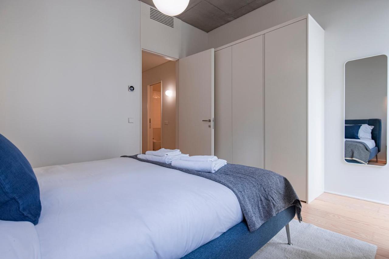 Deluxe 2Bdr Apartment W/ Patio By Lovelystay Lissabon Exterior foto