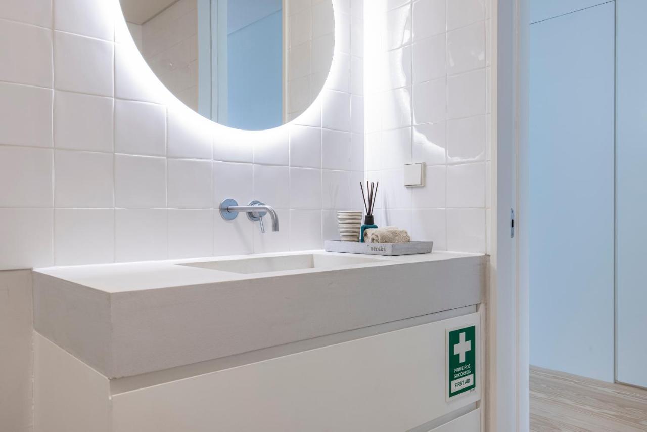 Deluxe 2Bdr Apartment W/ Patio By Lovelystay Lissabon Exterior foto