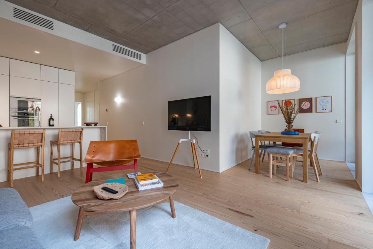 Deluxe 2Bdr Apartment W/ Patio By Lovelystay Lissabon Exterior foto