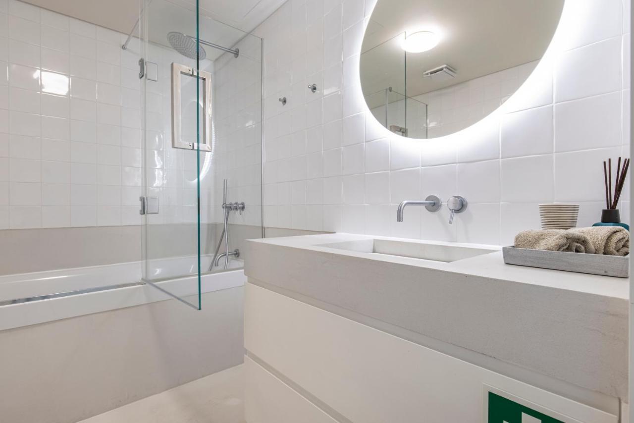 Deluxe 2Bdr Apartment W/ Patio By Lovelystay Lissabon Exterior foto