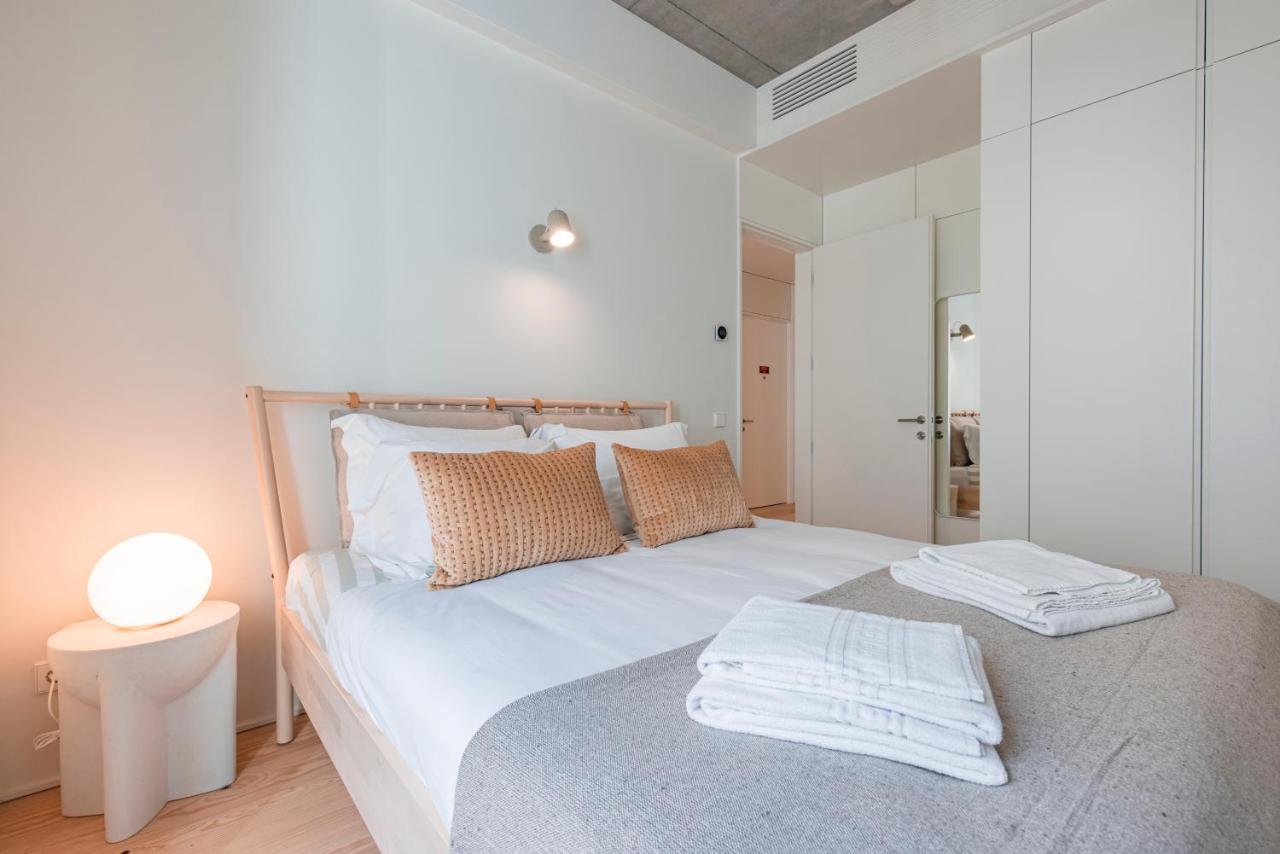 Deluxe 2Bdr Apartment W/ Patio By Lovelystay Lissabon Exterior foto