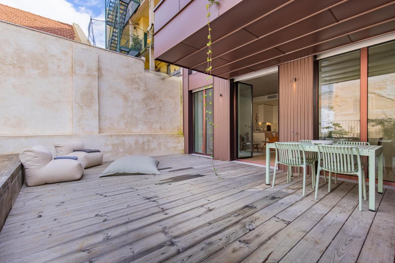 Deluxe 2Bdr Apartment W/ Patio By Lovelystay Lissabon Exterior foto
